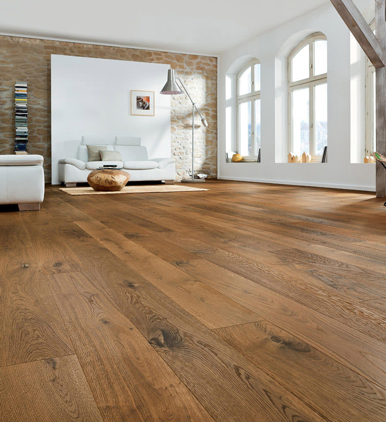 HARO Parkett 4000 Bernsteineiche strukturiert 4V 530148 (Bildquelle: @ Hamberberger Industriewerke G