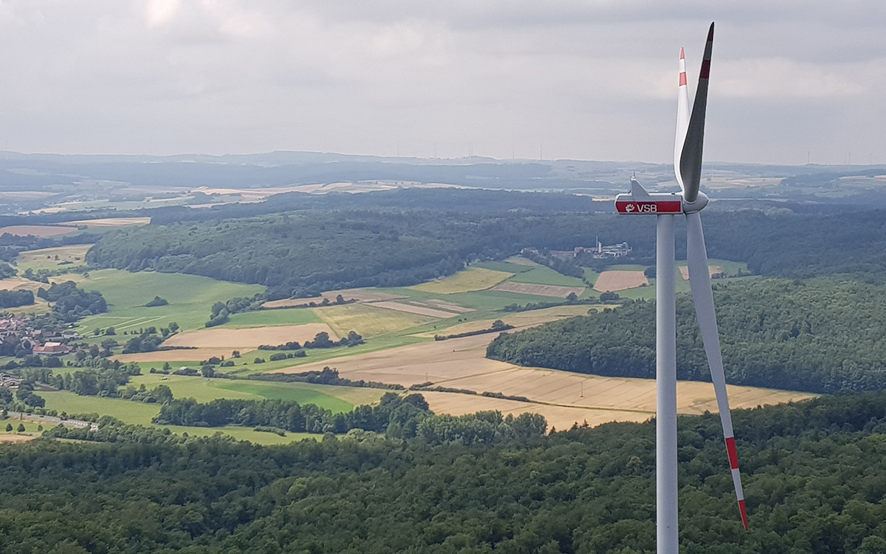 VSB beginnt mit dem Bau des Wald-Windparks Fischbach im hessischen Vogelsbergkreis bei Alsfeld VSB beginnt mit dem Bau des Wald-Windparks Fischbach im hessischen Vogelsbergkreis bei Alsfeld