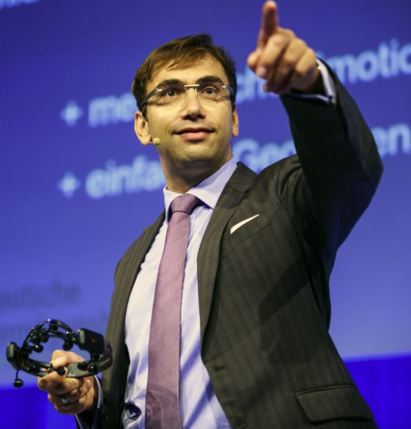 Europas innovativster Zukunftsforscher Sven Gabor Janszky Europas innovativster Zukunftsforscher Sven Gabor Janszky