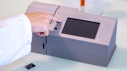 Ein Tropfen Blut reicht, um eine komplette immunologische Analyse durchzuführen. (Bild: MD)
