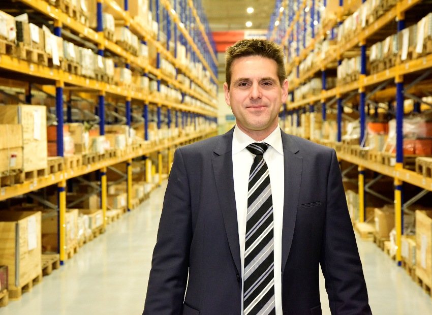 Dr. Claus Thiel im Distributionscenter, Epiroc (Bildquelle: Epiroc)