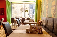 Gemütliches Ambiente in der Café Bar Aragall (Hotel am Stephansplatz)
