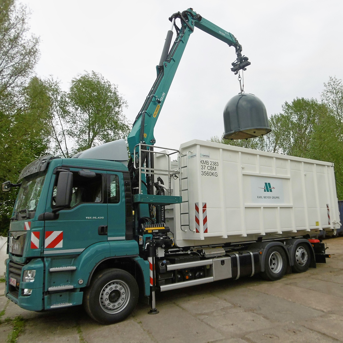 Berlin und die nahe Umgebung ist das Revier des neuen  Recyclingfahrzeuges.