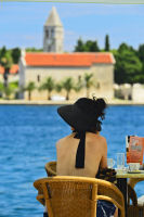 Vis, neues Sehnsuchtsziel von Drehort-Touristen - Foto: KZT/Ivo Pervan