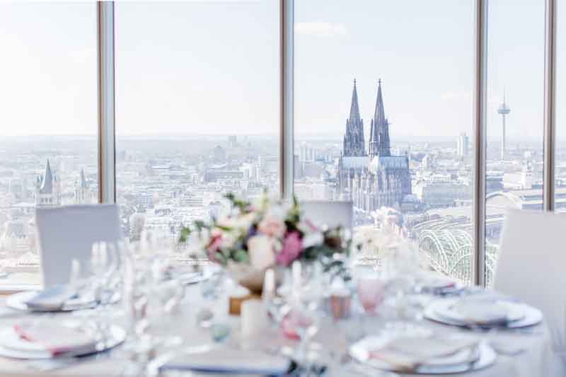 Aussicht auf den Dom (Foto: von Borries & Partner Premium Gastronomie) Aussicht auf den Dom (Foto: von Borries & Partner Premium Gastronomie)