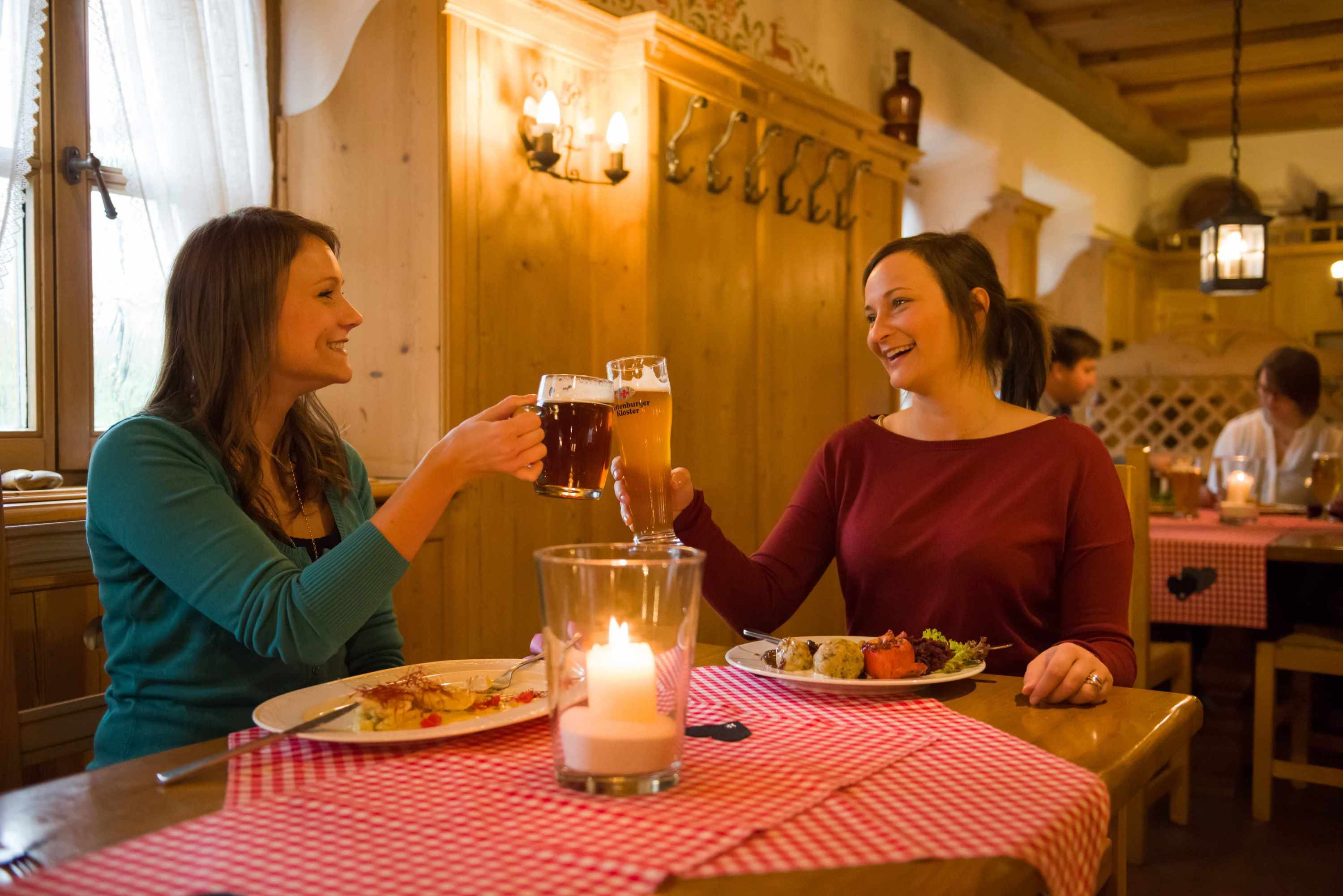 Zum Wohl! (Bildquelle: @ Frankenwald Tourismus / T. Leuthold)