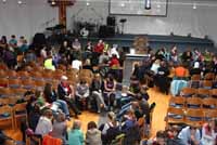 In Kleingruppen konnten die Jugendlichen beim „Teen Prayer Congress“ ihre Fragen an Senioren loswerd In Kleingruppen konnten die Jugendlichen beim „Teen Prayer Congress“ ihre Fragen an Senioren loswerd
