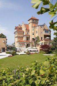 Außenansicht des Hotels (Schloss Mönchstein)