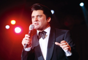 Grahame Patrick in der Show"Elvis' Favorite Gospel Songs"