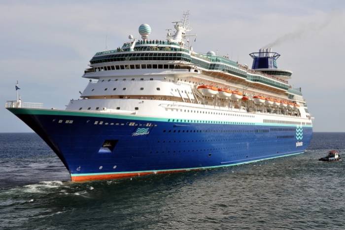 Die Monarch von Pullmatur Cruises