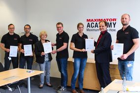 Die erfolgreichen Absolventen nach der Zertifikat-Übergabe. Bild: ©Maximator GmbH 