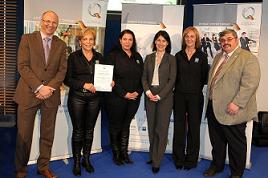 Dr. Uwe Brandl, Susanne Wagner, Lia Gruber, Katja Hessel, Martina Schroeter, Siegfried Gallus Dr. Uwe Brandl, Susanne Wagner, Lia Gruber, Katja Hessel, Martina Schroeter, Siegfried Gallus