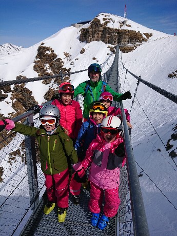 Über die Hängebrücke am Stubnerkogel, c) elan sportreisen