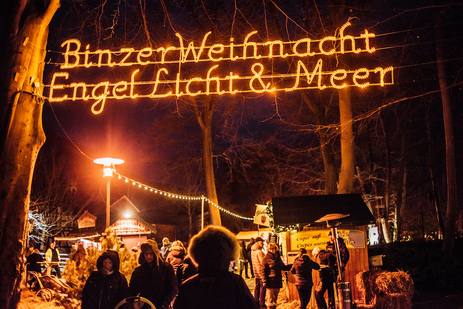 Beschaulich: Der Weihnachtsmarkt"Engel, Licht& Meer" im Ostseebad Binz. Beschaulich: Der Weihnachtsmarkt"Engel, Licht& Meer" im Ostseebad Binz.