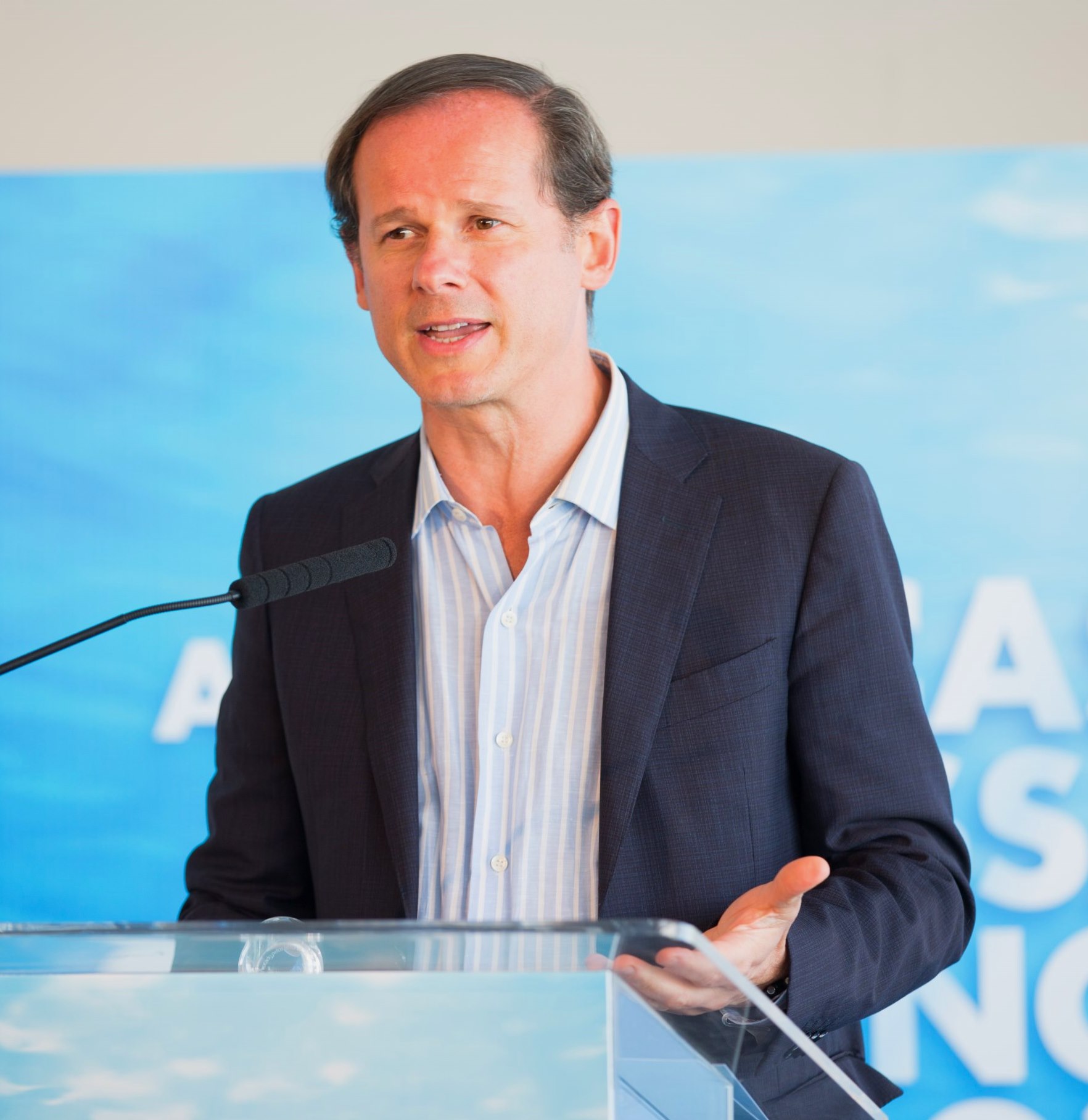 Rede von J.R. Dos Santos bei der Preisverleihung des"Trust Brand Writer of Portugal Award 2018&