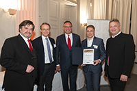 v.l: Schönfels, Keilhammer, Jakobs (Handelsblatt), Hella, Staatssekretär Weigert. Foto: ELITE REPORT v.l: Schönfels, Keilhammer, Jakobs (Handelsblatt), Hella, Staatssekretär Weigert. Foto: ELITE REPORT