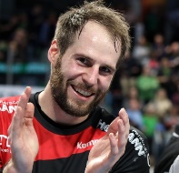 (© HJKrieg, Erlangen) HC Erlangen: Nico Büdel mit acht Treffern der erfolgerichste Erlanger (© HJKrieg, Erlangen) HC Erlangen: Nico Büdel mit acht Treffern der erfolgerichste Erlanger