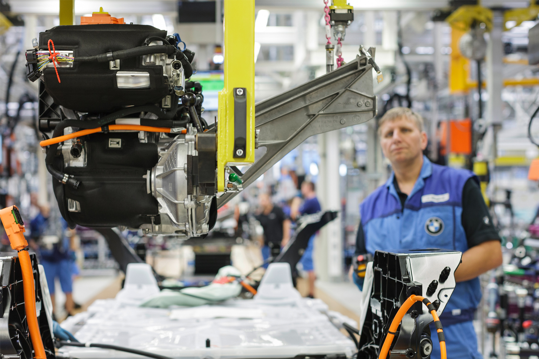 (Bildquelle: BMW (Produktion Werk Leipzig, Montage)) (Bildquelle: BMW (Produktion Werk Leipzig, Montage))