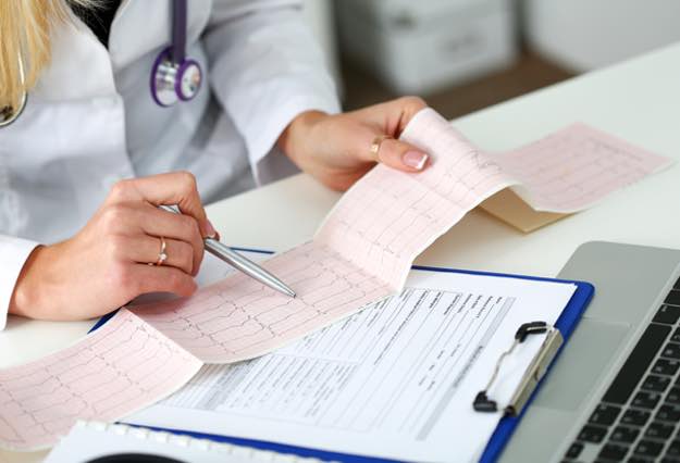 Klinik mit Erfahrung aufsuchen, wenn es um Operationen an der Aorta geht. (Bildquelle:©megaflopp / F Klinik mit Erfahrung aufsuchen, wenn es um Operationen an der Aorta geht. (Bildquelle:©megaflopp / F