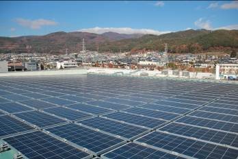Solarstromgenerator auf dem Dach
