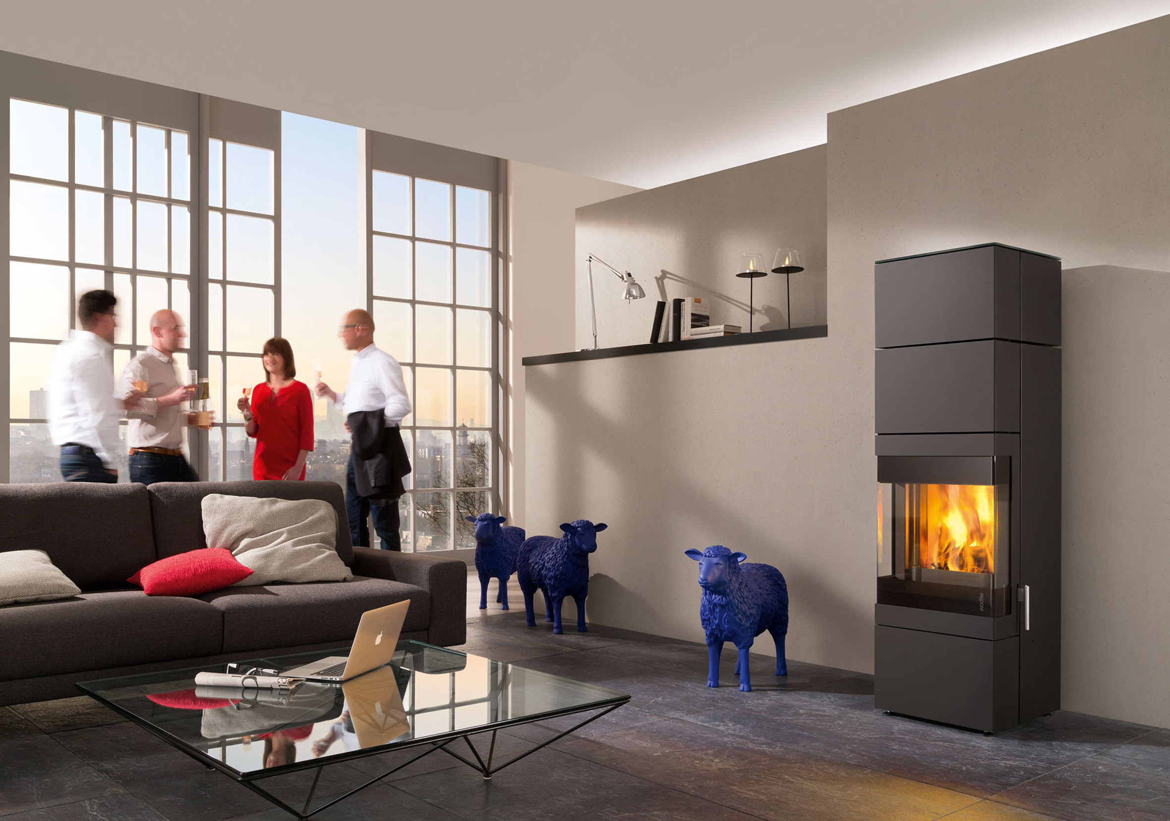 Moderne Feuerstätten schaffen eine behagliche Atmosphäre und entlasten die Haushaltskasse