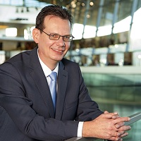 Siegfried Lettmann übernimmt Studienleitung des Interim Executives Programme der EBS (Bild: SLIM) Siegfried Lettmann übernimmt Studienleitung des Interim Executives Programme der EBS (Bild: SLIM)