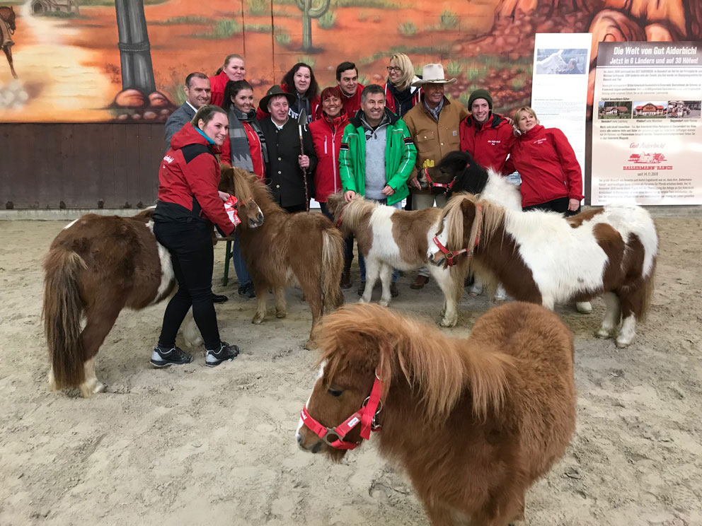 GUT AIDERBICHL Teams mit 'Fridolin und seiner Bande'