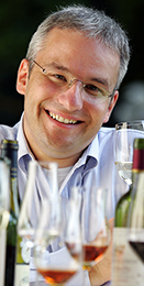 Top-Sommelier Markus Del Monego führt durchs kulinarische Programm © Privat