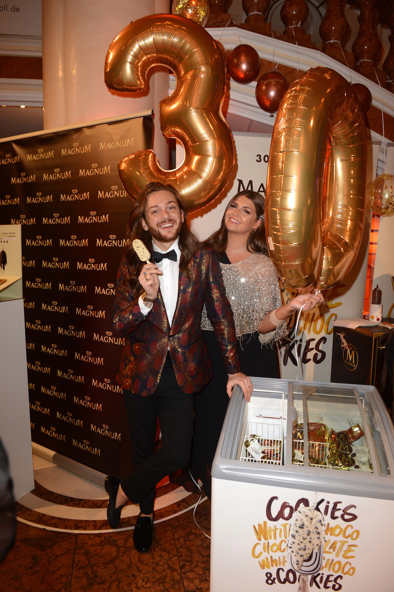 Riccardo Simonetti und Farina Opoku ("NovaLanaLove") feiern Magnums 30. Geburtstag©Brauer 