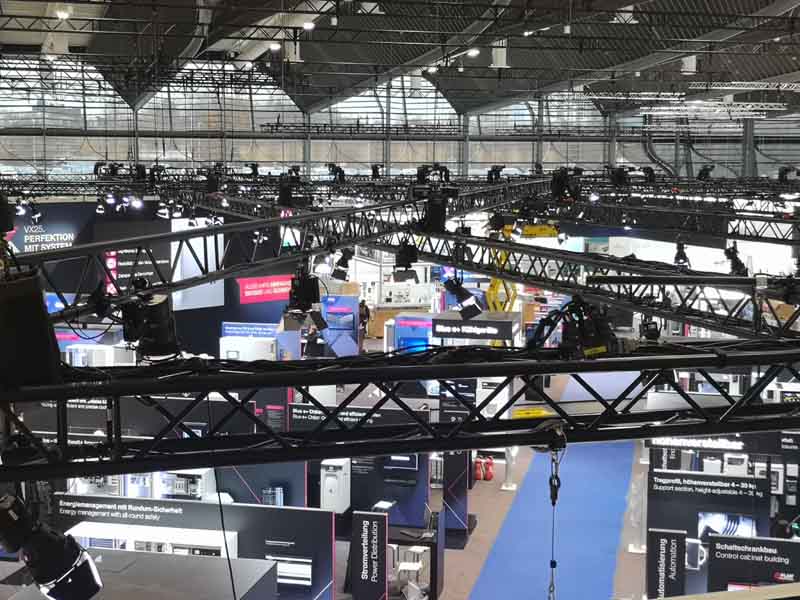 Roadshow setzt auf LITECRAFT TRUSS (Foto: © Roadshow GmbH) Roadshow setzt auf LITECRAFT TRUSS (Foto: © Roadshow GmbH)