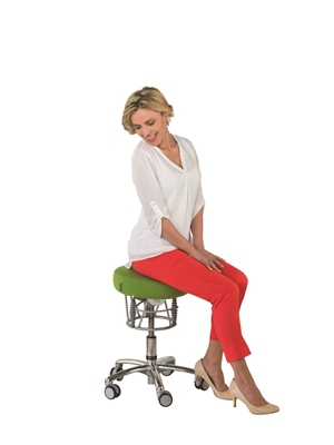 Der Foxter von Haider Bioswing sorgt für ergonomisches Sitzen und fördert die Rückengesundheit
