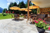 Gemütliche Terrasse (c) Christoph Habicher (Hotel Kösslerhof) Gemütliche Terrasse (c) Christoph Habicher (Hotel Kösslerhof)
