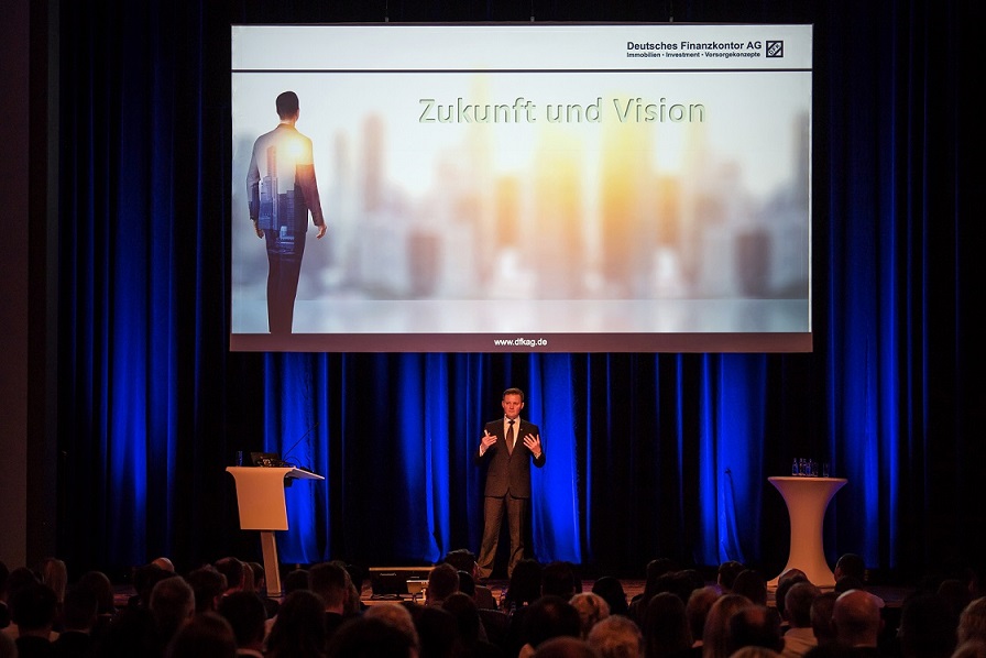 Valeri Spady - der Gründer und Vorstandsvorsitzende der DFK Deutsches Finanzkontor AG Valeri Spady - der Gründer und Vorstandsvorsitzende der DFK Deutsches Finanzkontor AG