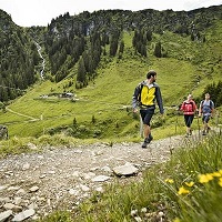 Wanderspaß in der idyllischen Berglandschaft (Eggerhof)
