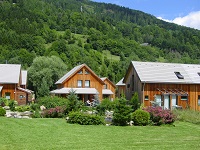 Ansicht auf Teich und Ferienhäuser im Sommer_FerienPark Kreischberg (Alps Residence) Ansicht auf Teich und Ferienhäuser im Sommer_FerienPark Kreischberg (Alps Residence)