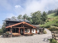 Zur Rast einladende Almhütte (Eggerhof)