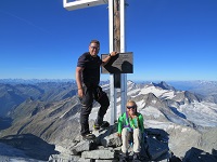 Hans-Peter Gassner mit Magdalena am Großvenedigergipfel (Wanderhotel Gassner) Hans-Peter Gassner mit Magdalena am Großvenedigergipfel (Wanderhotel Gassner)