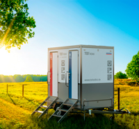  Funktioniert völlig unabhängig ohne Wasser- und Stromanschlüsse: der neue WC-Trailer TOI® now  Funktioniert völlig unabhängig ohne Wasser- und Stromanschlüsse: der neue WC-Trailer TOI® nowÂ