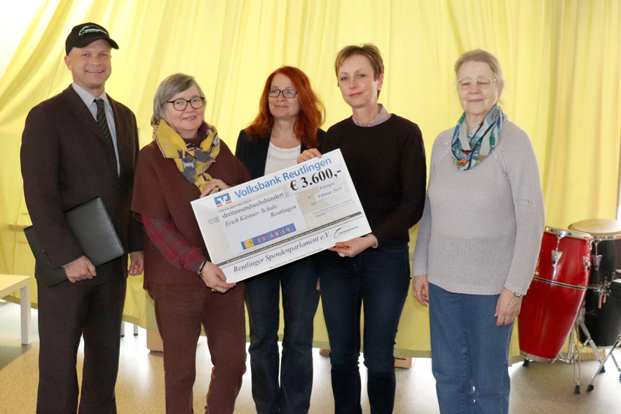 OffizielleÜbergabe der Anschubfinanzierung an die Erich-Kästner-Schule Reutlingen