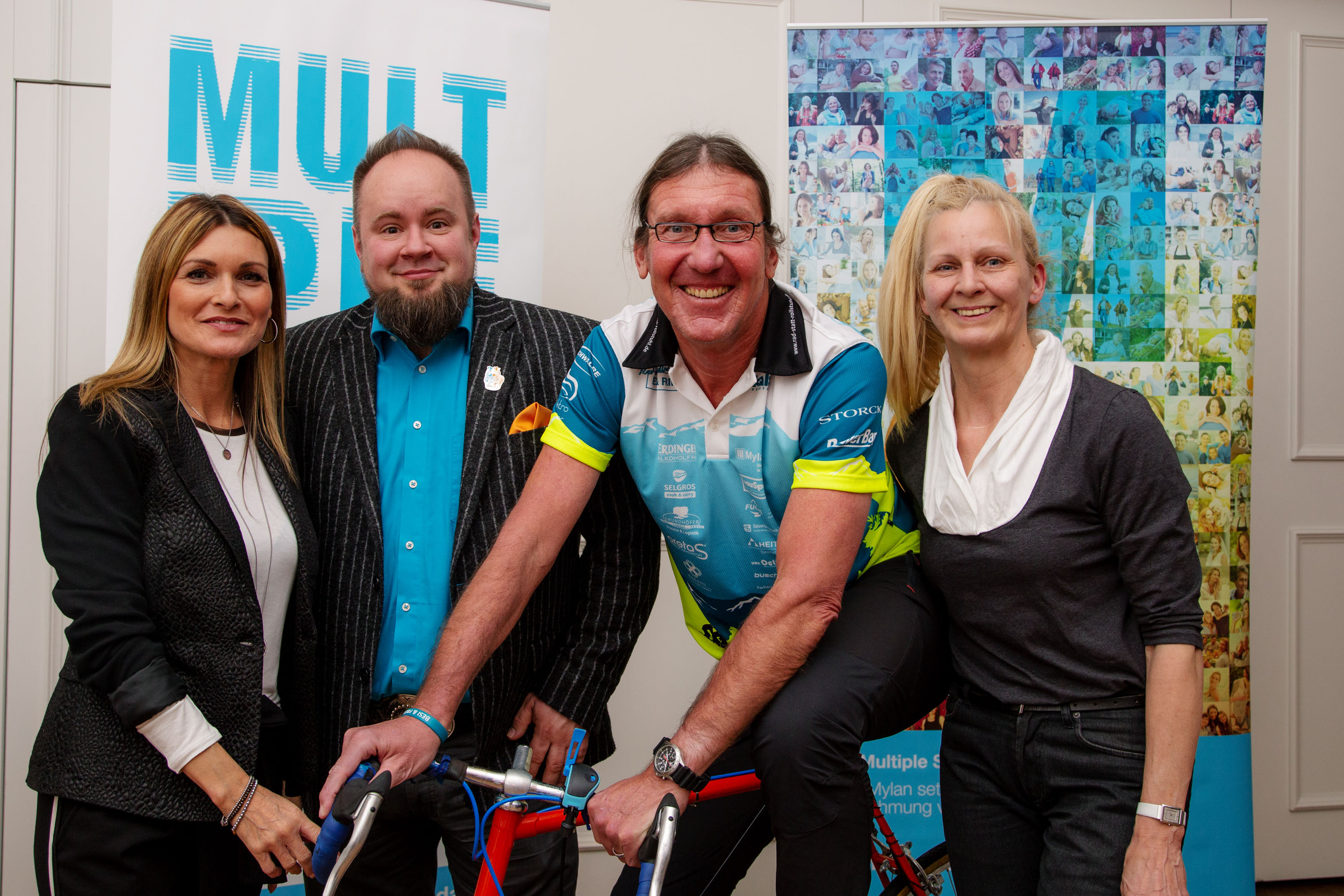 V.l.n.r.: Anja Stedler (Mylan), Dr. Dietrich Lesinski (Mylan), Andreas"Besi" Beseler, Birg V.l.n.r.: Anja Stedler (Mylan), Dr. Dietrich Lesinski (Mylan), Andreas"Besi" Beseler, Birg