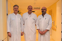 Dr. Haller (li.) und M. Philippbaar (re.) freuen sich über Verstärkung durch F. Brose. (Foto:Krebs) Dr. Haller (li.) und M. Philippbaar (re.) freuen sich über Verstärkung durch F. Brose. (Foto:Krebs)