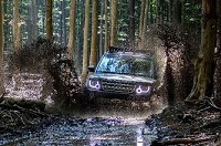 HeldenMomente kombiniert Survival- und 4x4 Offroad Fahrtraining in einem exklusiven Event