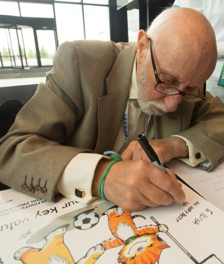 Der berühmte Illustrator Bill Asprey entwirft besondere?Liebe ist??-Sticker für das F4F-Programm. (B Der berühmte Illustrator Bill Asprey entwirft besondere?Liebe ist??-Sticker für das F4F-Programm. (B