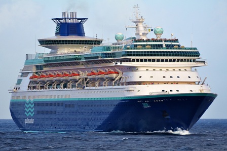 Auch auf der Monarch von Pullmantur Cruises fühlen sich Passagiere besonders wohl Auch auf der Monarch von Pullmantur Cruises fühlen sich Passagiere besonders wohl