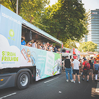 sparstrom.de und die Stromfreunde von RTL II beim CSD 2018 in Köln. © sparstrom.de