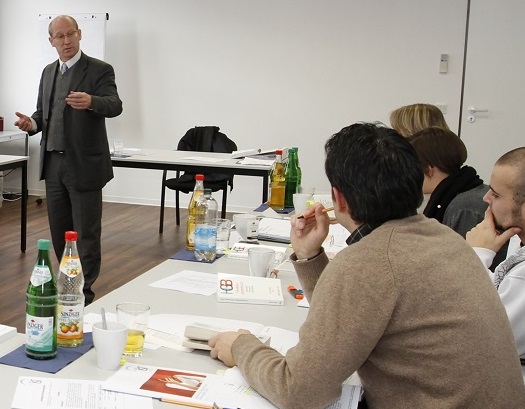 Das neue Bildungsangebot des Studieninstitutes für Kommunikation 2. Halbjahr 2019  ist erschienen.