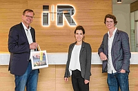 Michael Kofler aus Allensbach (links), Gewinner des Ideenwettbewerbs. Michael Kofler aus Allensbach (links), Gewinner des Ideenwettbewerbs.