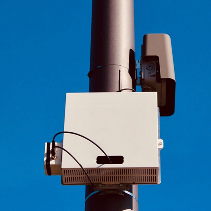 Hawa Dawa Messbox an einem Lichtmasten Hawa Dawa Messbox an einem Lichtmasten