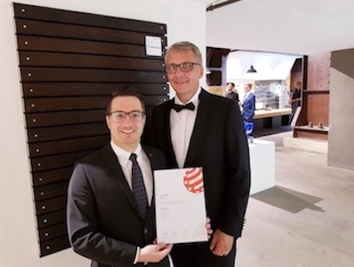 Die Geschäftsführer Ulrich Braig (r.) und Eric Erdmann nahmen die renommierte Auszeichnung entgegen.