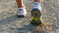Klebstoffe halten Laufschuhe zusammen. Foto: PIX1861 – auf Pixaby